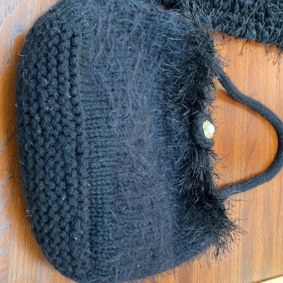 Set of 2: purse, black with pearl closure Handknit/felted. Also 62” knit scarf. - Picture 7 of 7